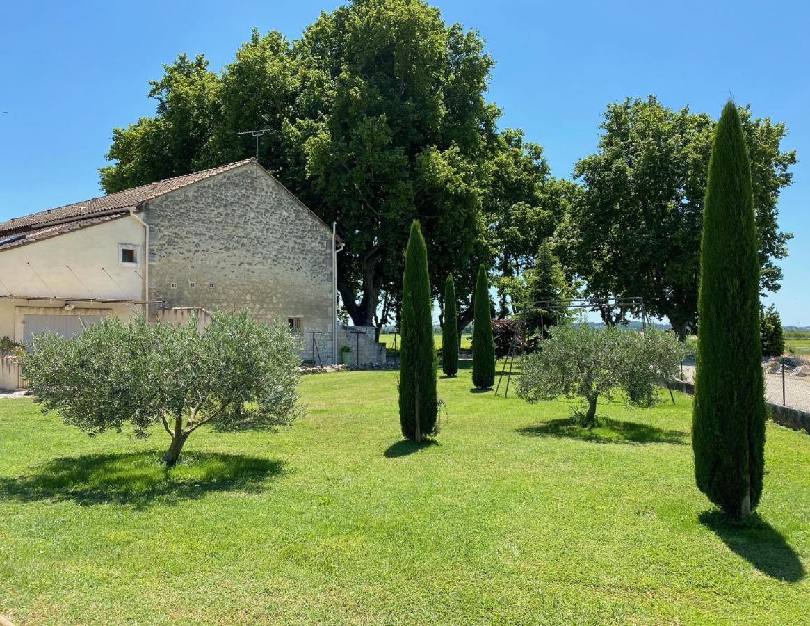Le Domaine De Laforest Fontvieille Bagian luar foto